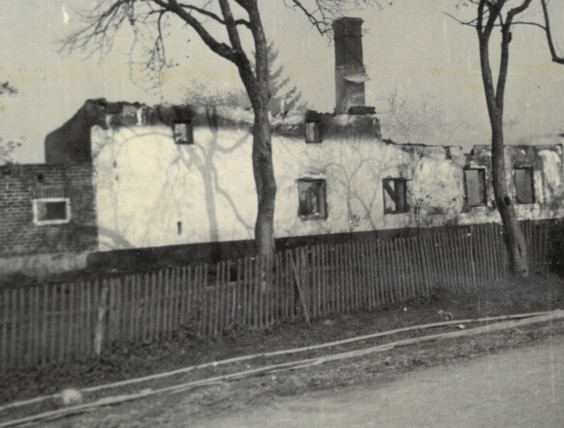 Bombardovaný dům Konečných z roku 1945